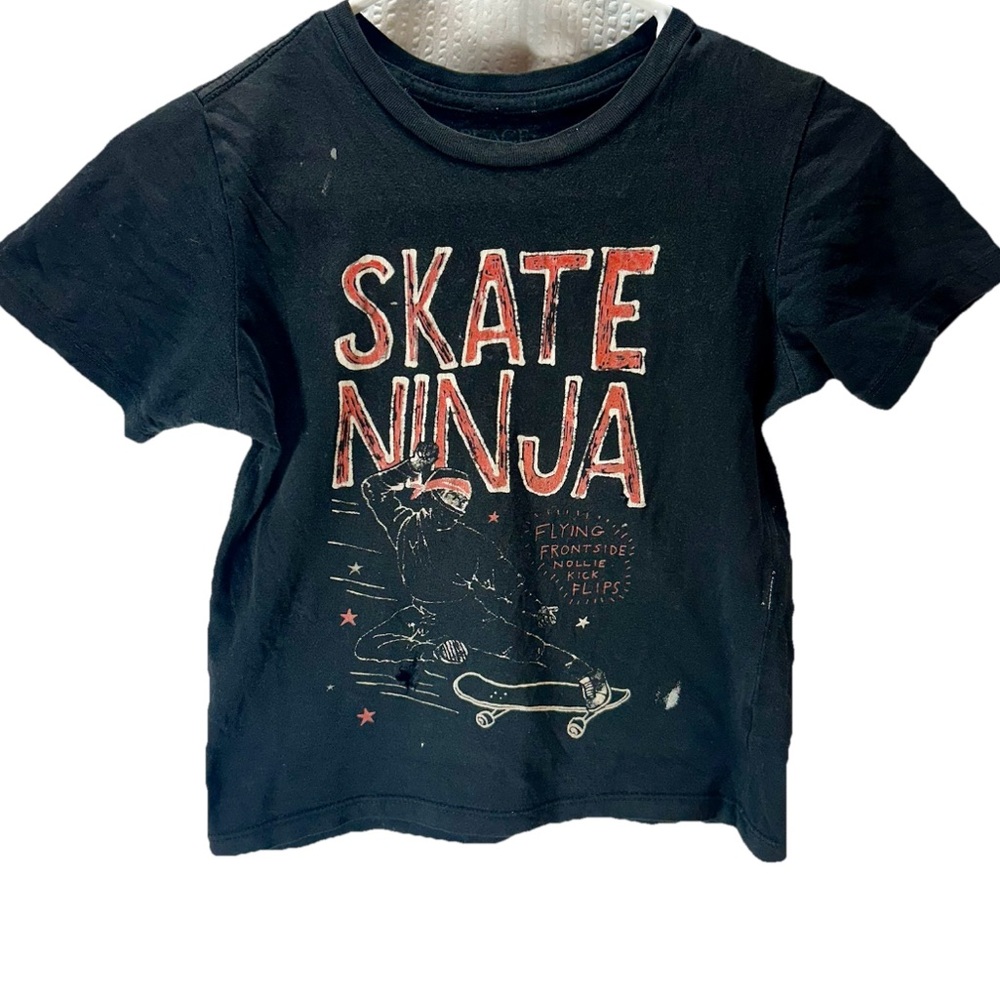 Vintage Children’s Place Distressed Black Tee ‘Skate Ninja’ Graphic Size S (5/6)